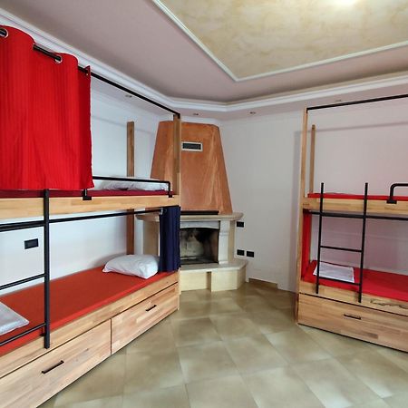Hostel Albania Tirana Zewnętrze zdjęcie