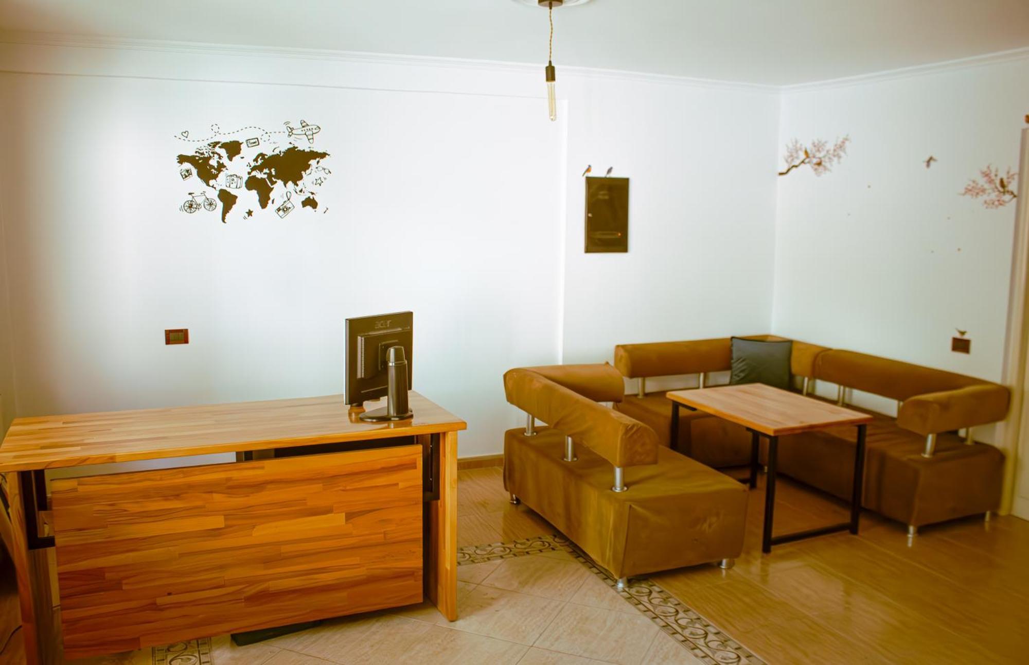 Hostel Albania Tirana Zewnętrze zdjęcie